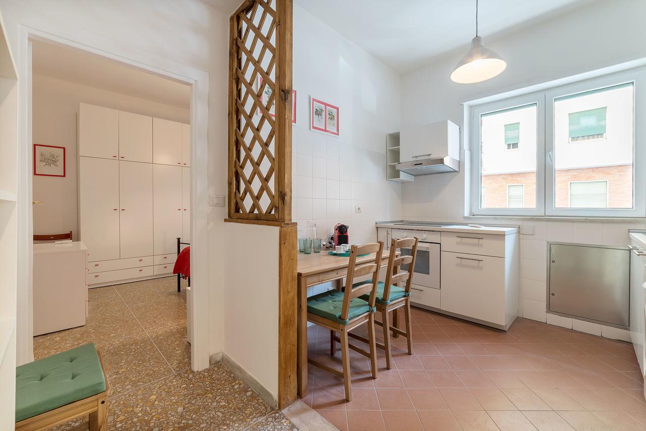 Red & White Vatican Apartment روما المظهر الخارجي الصورة